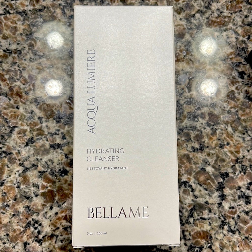 Bellame hydrating cleanser 5 oz